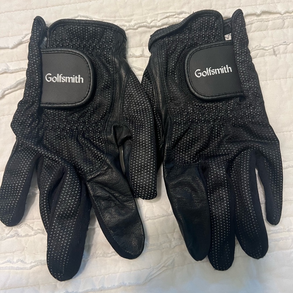 Pair of Leather Golfsmith Men’s gloves